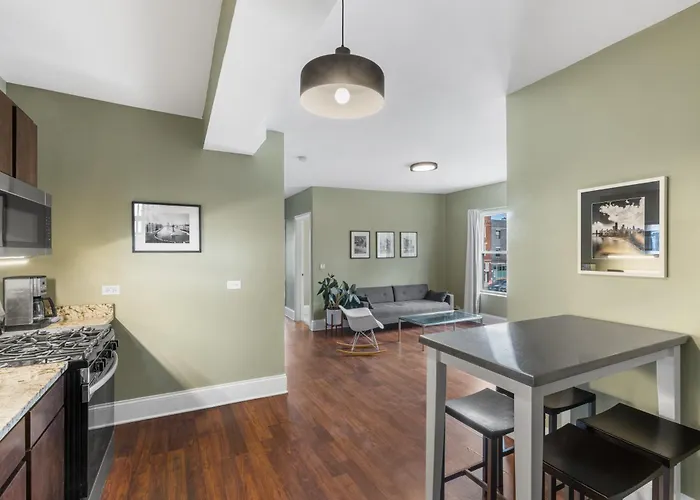 Private In Stylish Humboldt Park Retreat * Chicago
