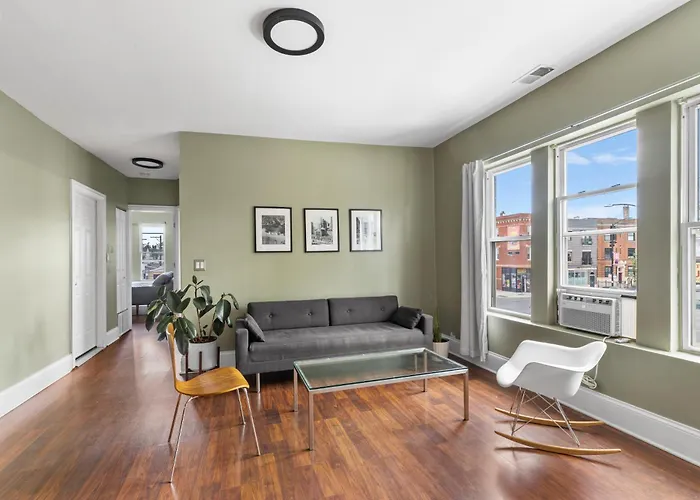 Aparthotel Private In Stylish Humboldt Park Retreat Chicago